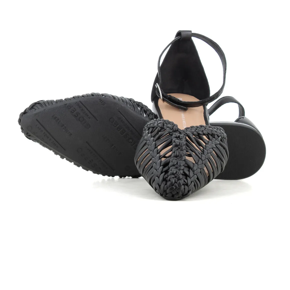 PALA Y TALON NEGRO